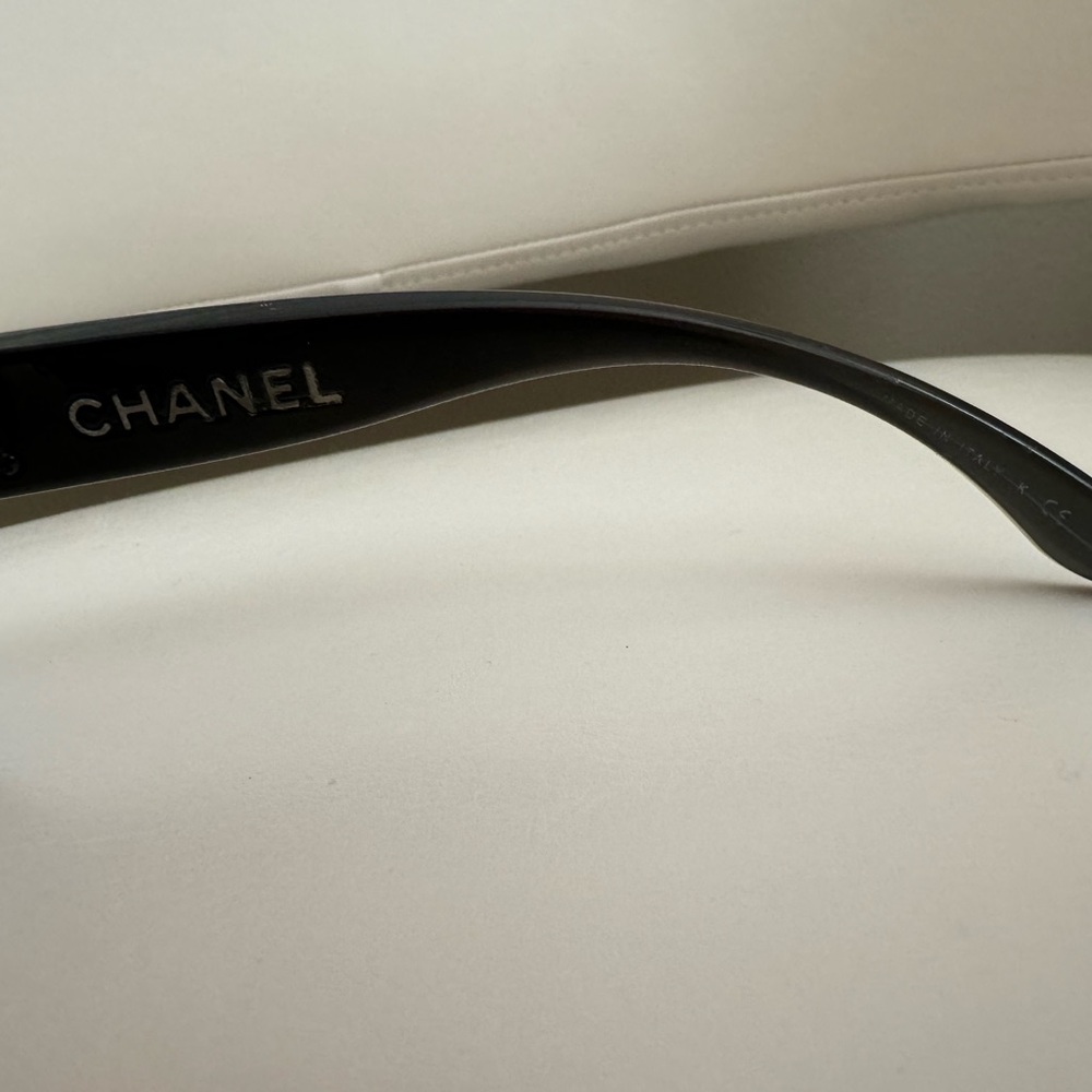 Chanel Square Model Sunglasses - Picture 4 of 9
